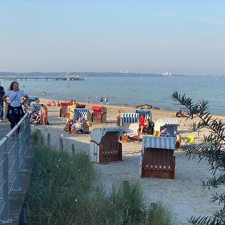 Moderne 3-Zi-Wohnung Mit Meerblick Direkt Am Strand Scharbeutz Extérieur photo
